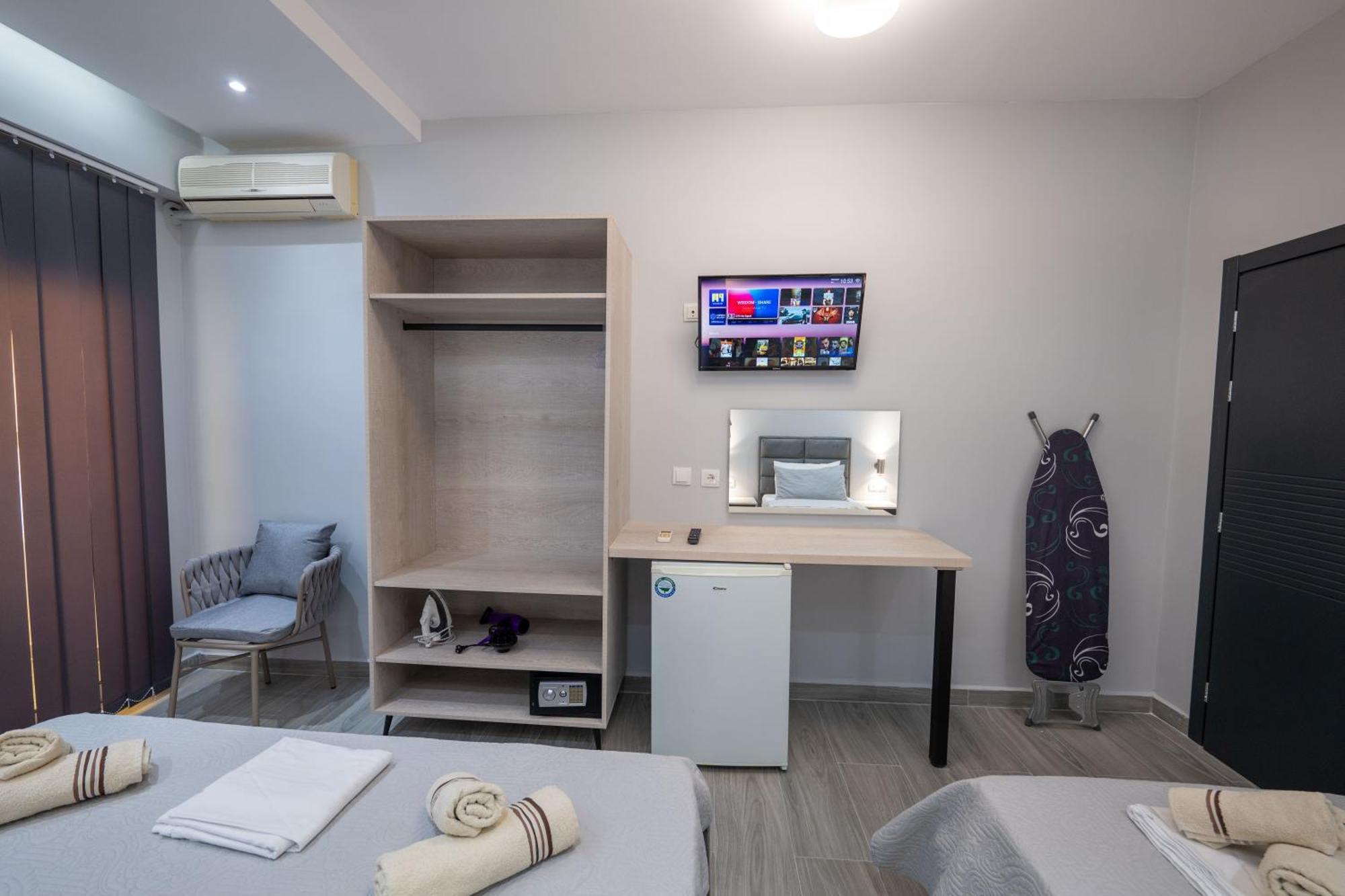 Hotel Porti Sarande Bagian luar foto